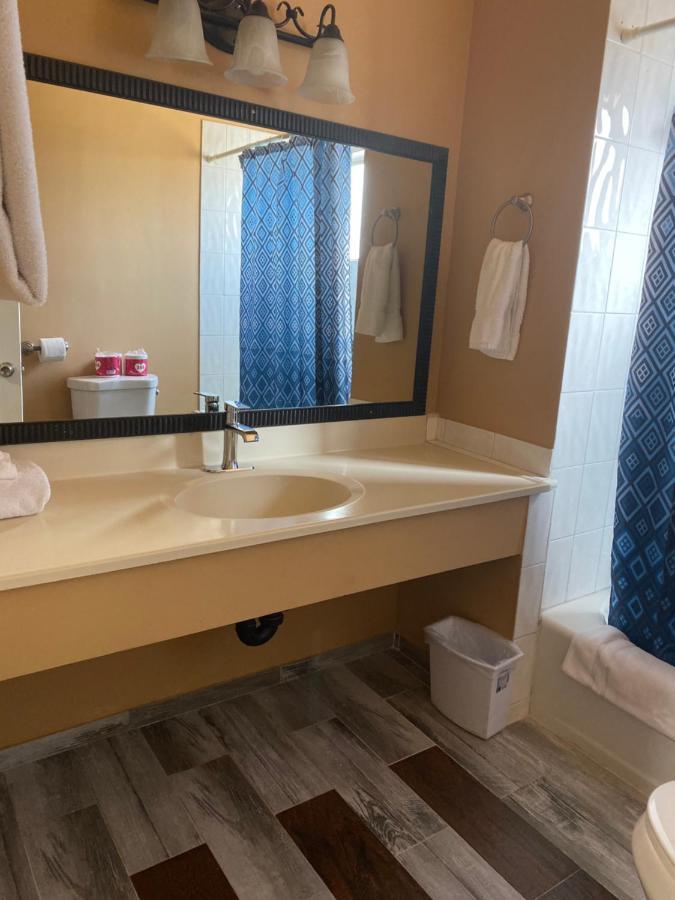 Villa Park Motel Orange Bagian luar foto
