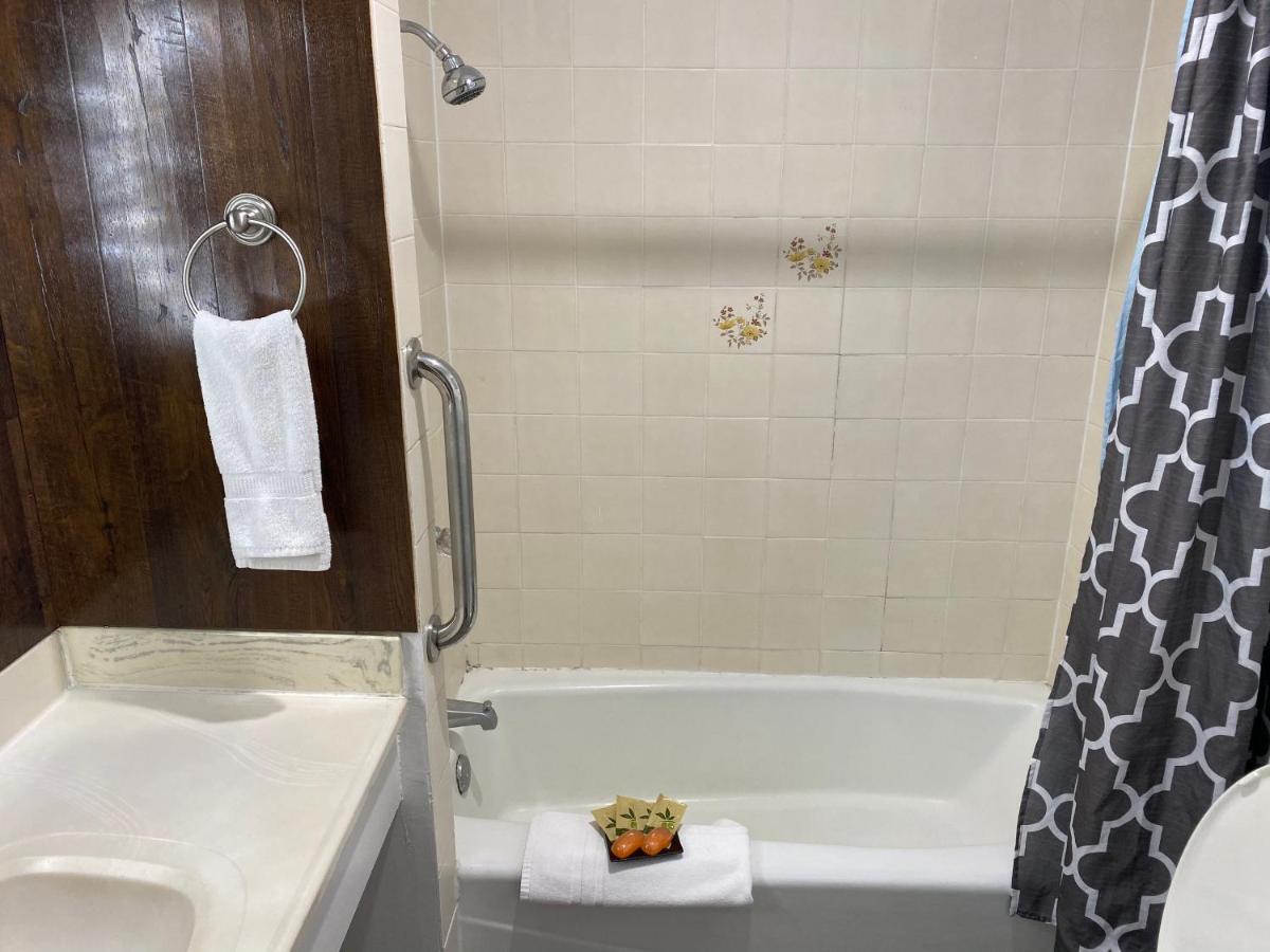 Villa Park Motel Orange Bagian luar foto